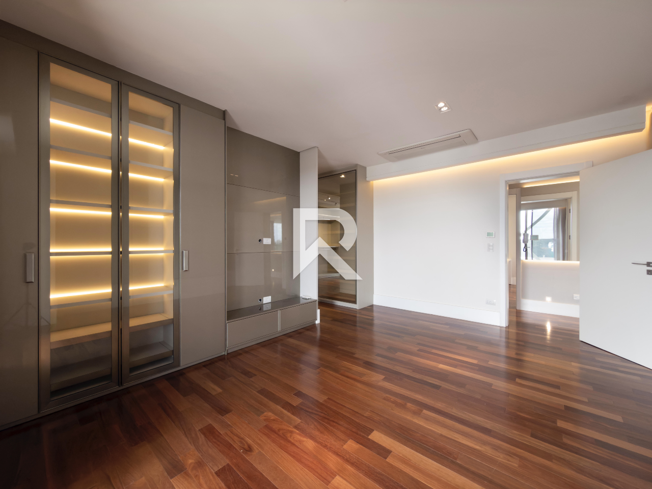 Apartamento Mobiliado, Face Norte com 3 suítes 338m2 em Cond. Clube para venda - Champagnat, Curitiba miniatura 23