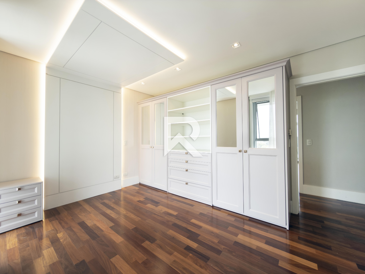 Apartamento Mobiliado, Face Norte com 3 suítes 338m2 em Cond. Clube para venda - Champagnat, Curitiba miniatura 20