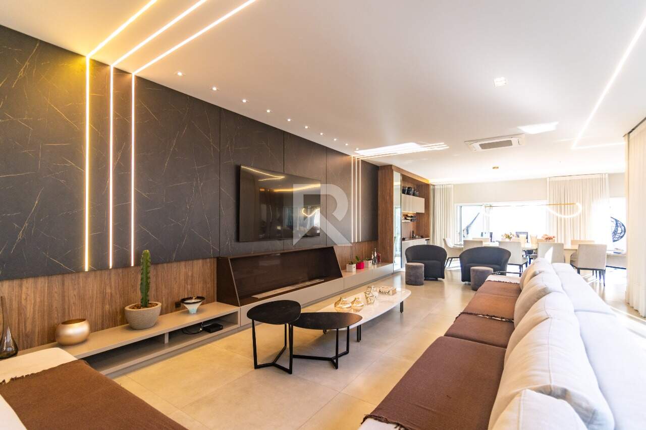 Casa Alto Padrão, Mobiliada em Cond. Clube com Piscina, 4 suítes, 3 vagas e 400m2 para venda - Campo Comprido, Curitiba-PR miniatura 3