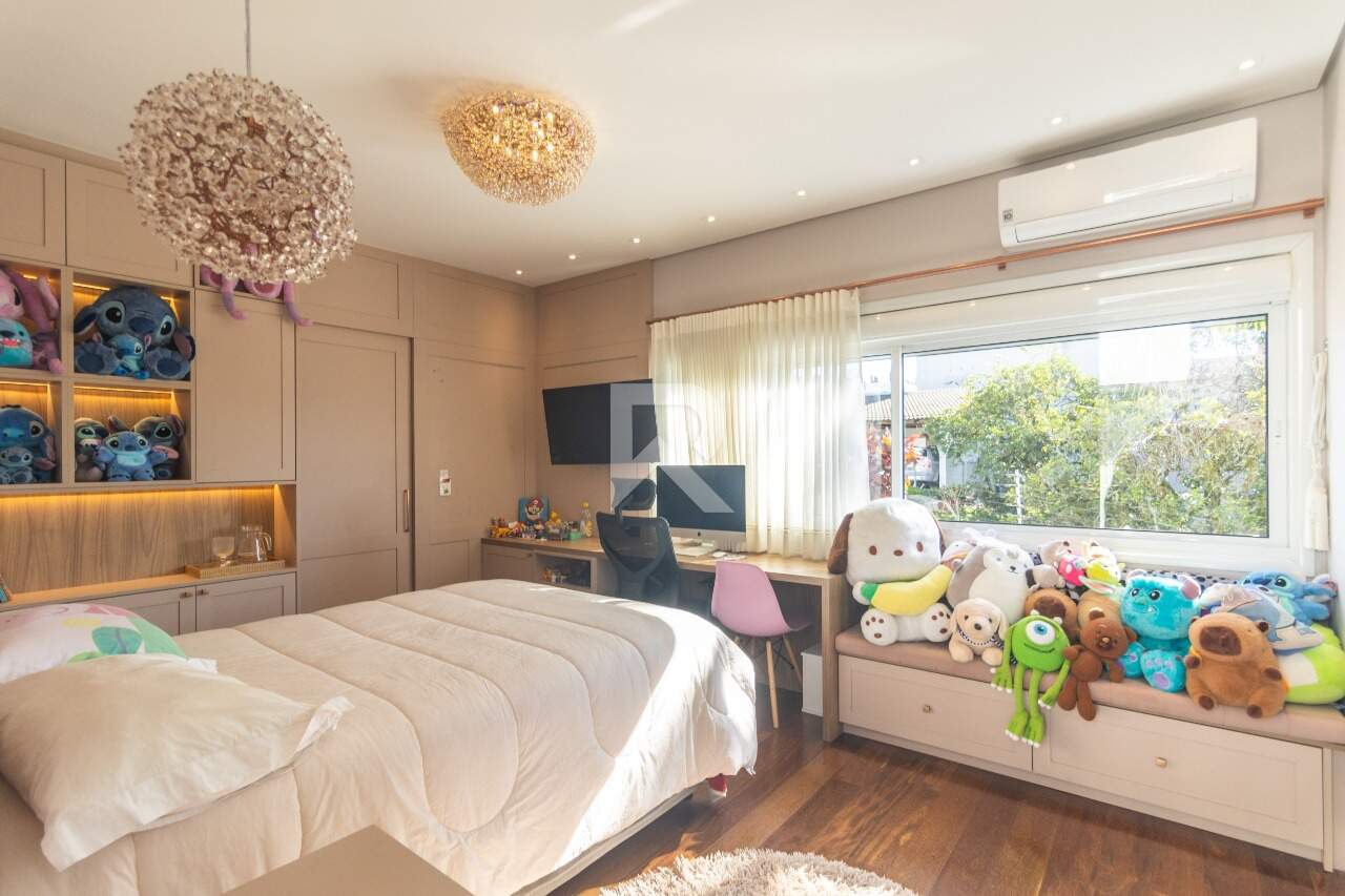 Casa Alto Padrão, Mobiliada em Cond. Clube com Piscina, 4 suítes, 3 vagas e 400m2 para venda - Campo Comprido, Curitiba-PR miniatura 37