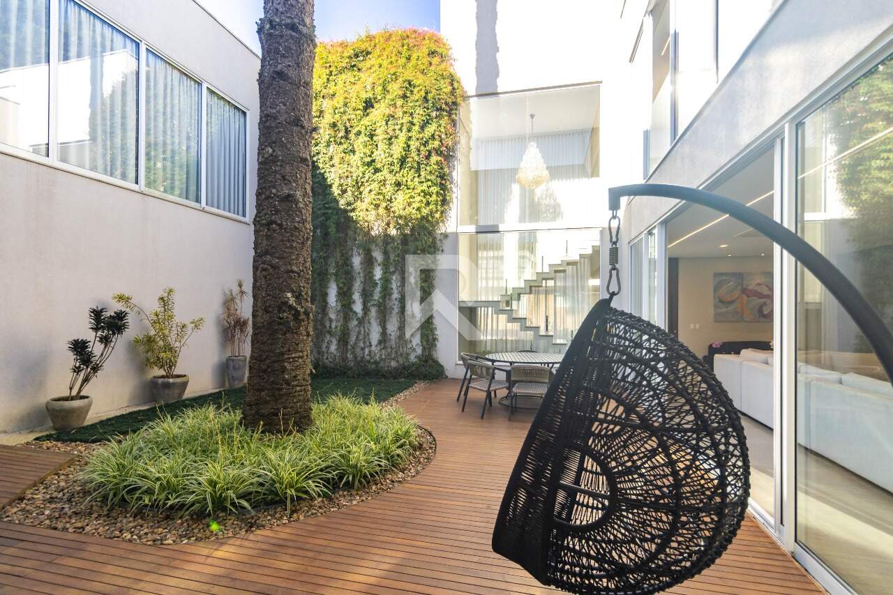 Casa Alto Padrão, Mobiliada em Cond. Clube com Piscina, 4 suítes, 3 vagas e 400m2 para venda - Campo Comprido, Curitiba-PR miniatura 7