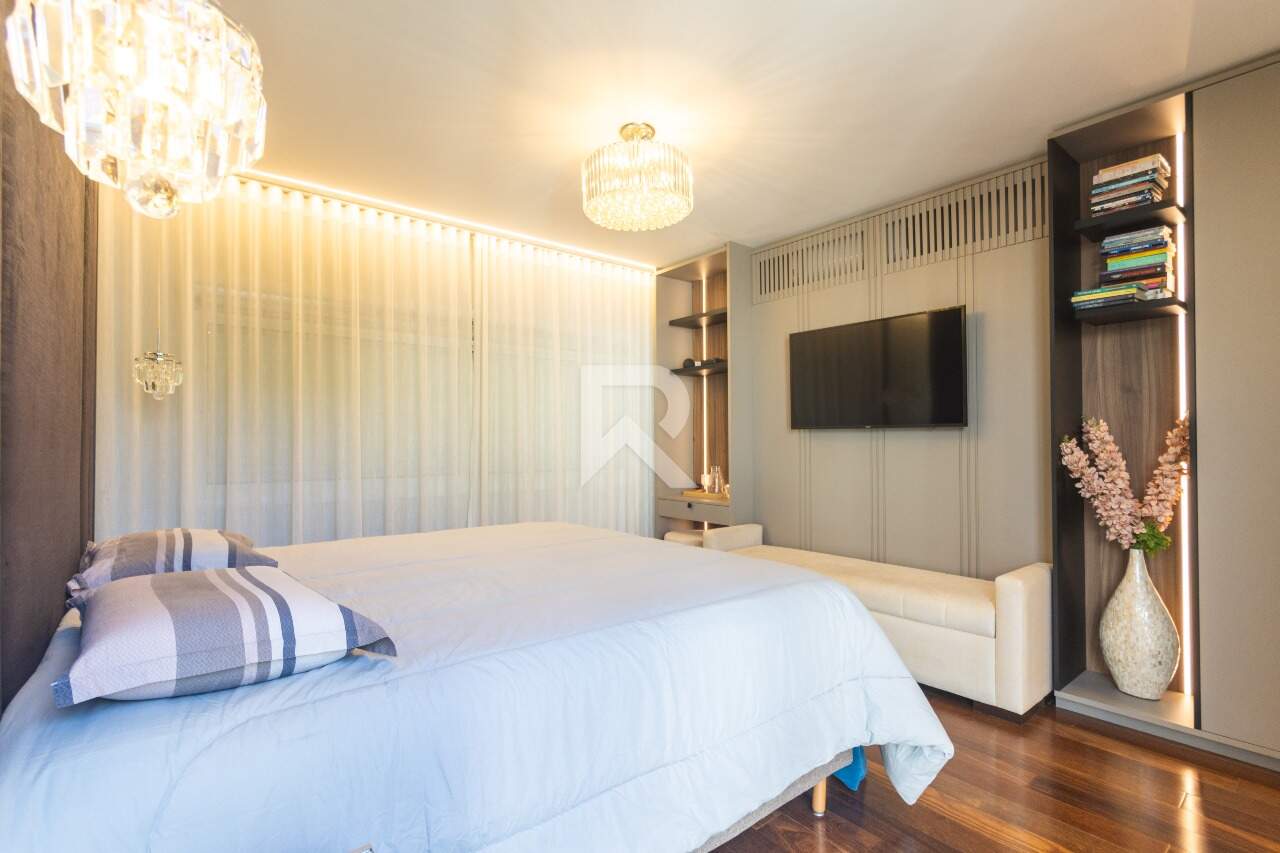 Casa Alto Padrão, Mobiliada em Cond. Clube com Piscina, 4 suítes, 3 vagas e 400m2 para venda - Campo Comprido, Curitiba-PR miniatura 23