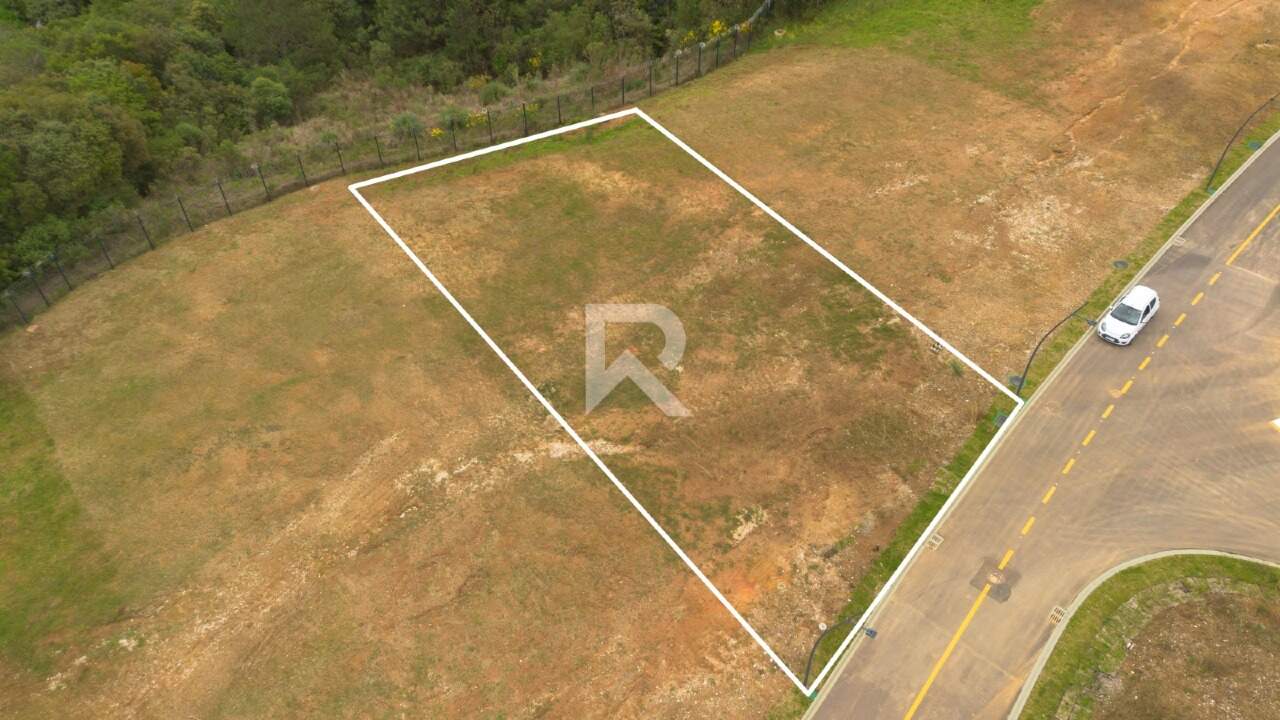 Terreno com Vista Livre à venda, 741,84 m² - Butiatuvinha - Curitiba/PR