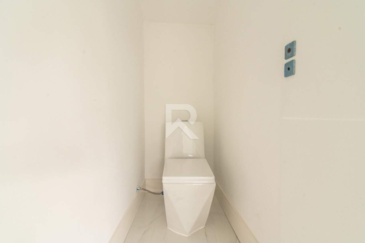 Casa de Condomínio com Vista Livre, 3 suítes 2 Vagas à locação, 160 m² – Santa Cândida – Curitiba/PR miniatura 9