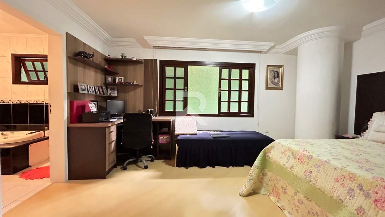 Sobrado Frente Rua com Jardim, 4 quartos 3 Vagas à venda, 244 m² – Campo Comprido – Curitiba/PR miniatura 27
