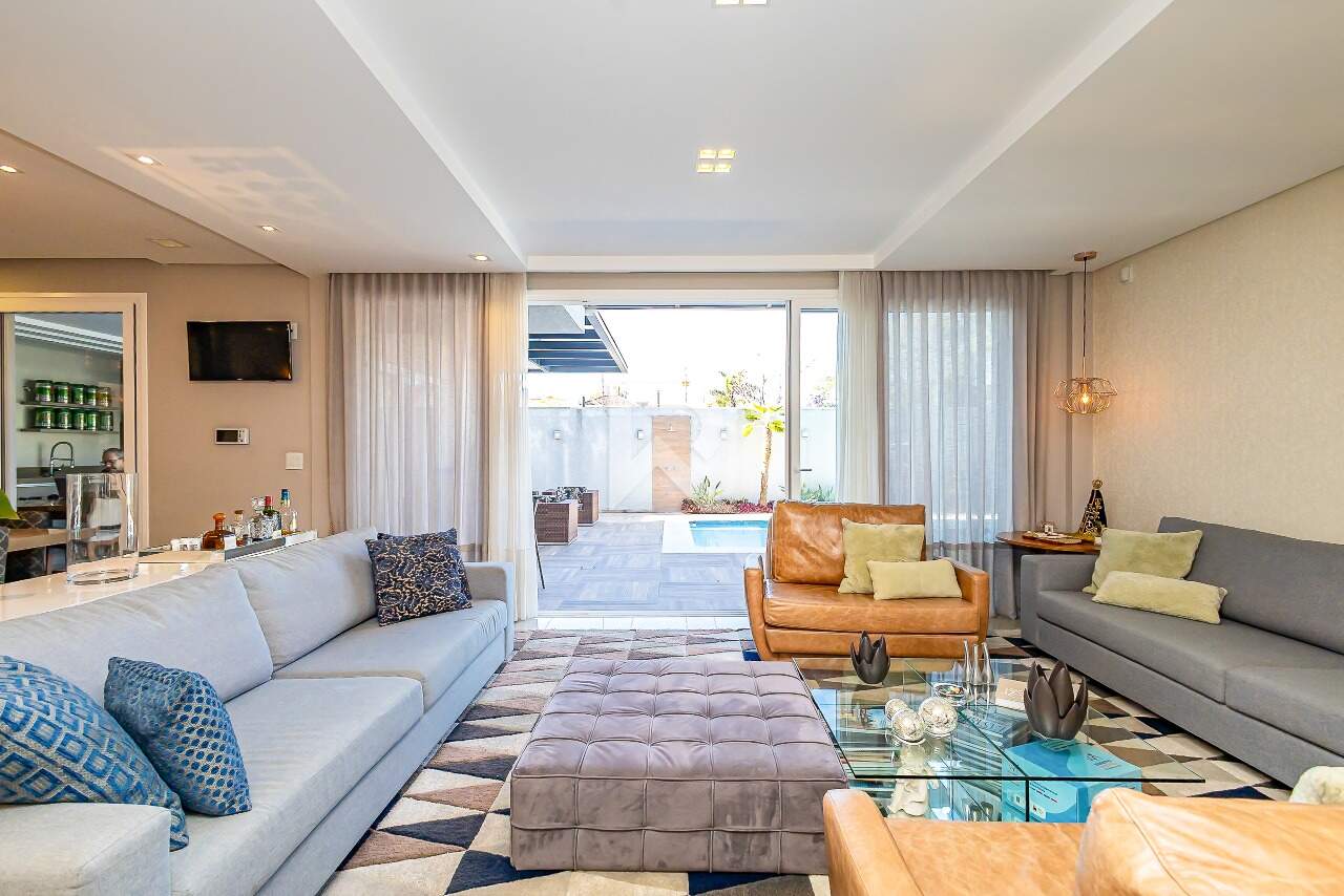 Casa com Face Leste e Piscina com Spa, 3 quartos 5 Vagas à venda, 400 m² - Santa Felicidade - Curitiba/PR miniatura 3