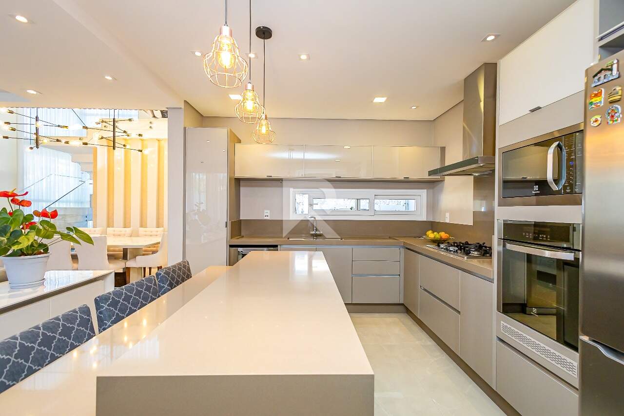 Casa com Face Leste e Piscina com Spa, 3 quartos 5 Vagas à venda, 400 m² - Santa Felicidade - Curitiba/PR miniatura 10