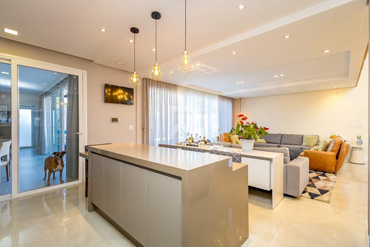 Casa com Face Leste e Piscina com Spa, 3 quartos 5 Vagas à venda, 400 m² - Santa Felicidade - Curitiba/PR miniatura 9