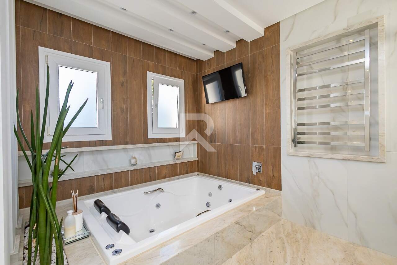 Casa com Face Leste e Piscina com Spa, 3 quartos 5 Vagas à venda, 400 m² - Santa Felicidade - Curitiba/PR miniatura 43