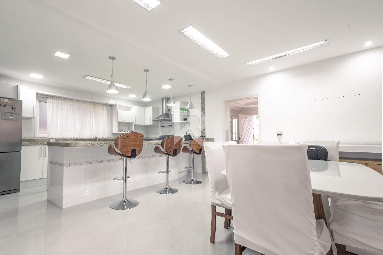 Sobrado em Condomínio com Face Norte, 4 quartos 4 Vagas à venda, 360 m² - Campo Comprido - Curitiba/PR miniatura 4