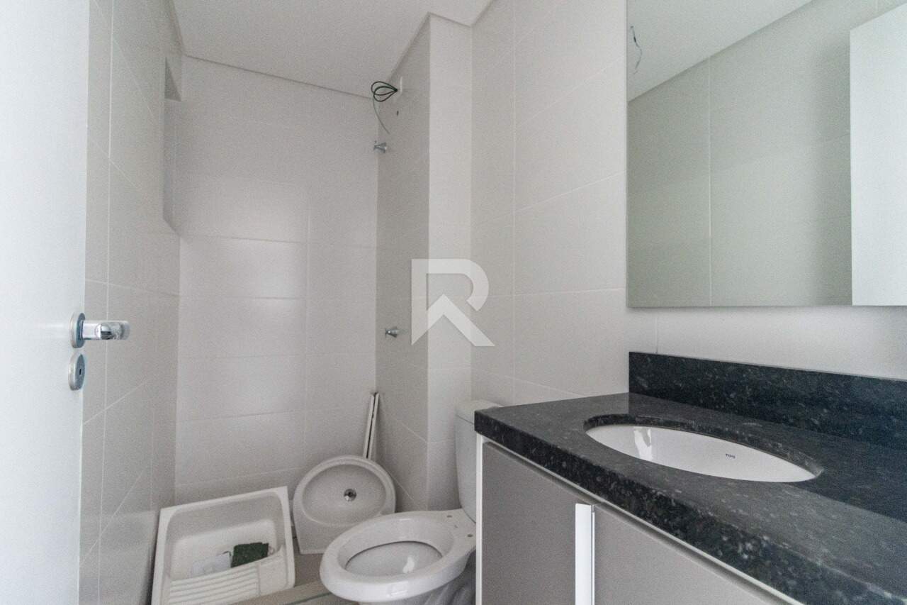 Studio de Luxo Mobiliado e Decorado com 28m² e 1 vaga, em Condomínio Clube no Ecoville, em Curitiba. miniatura 15