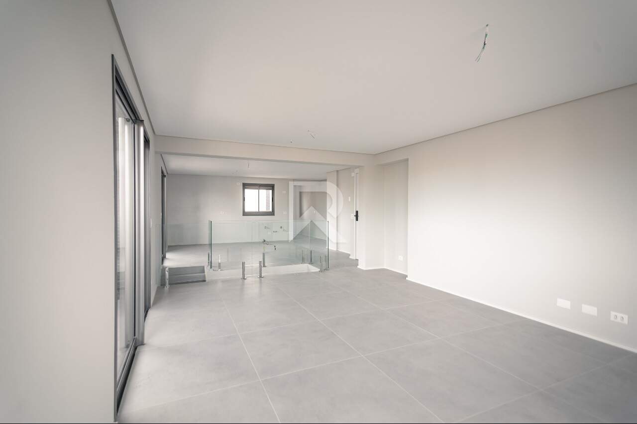 Cobertura Duplex com Espaço Gourmet e 3 Suítes – Centro – Curitiba/PR miniatura 4