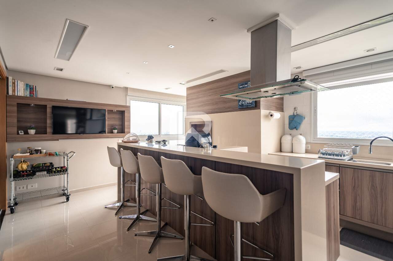 Apartamento Mobiliado em Cond. Clube com Vista Livre, Andar Alto, Face Norte e 3 Suítes para Aluguel, 228 m² – Ecoville miniatura 14