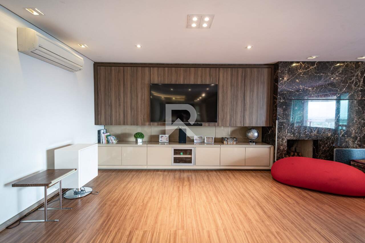 Apartamento Mobiliado em Cond. Clube com Vista Livre, Andar Alto, Face Norte e 3 Suítes para Aluguel, 228 m² – Ecoville miniatura 4