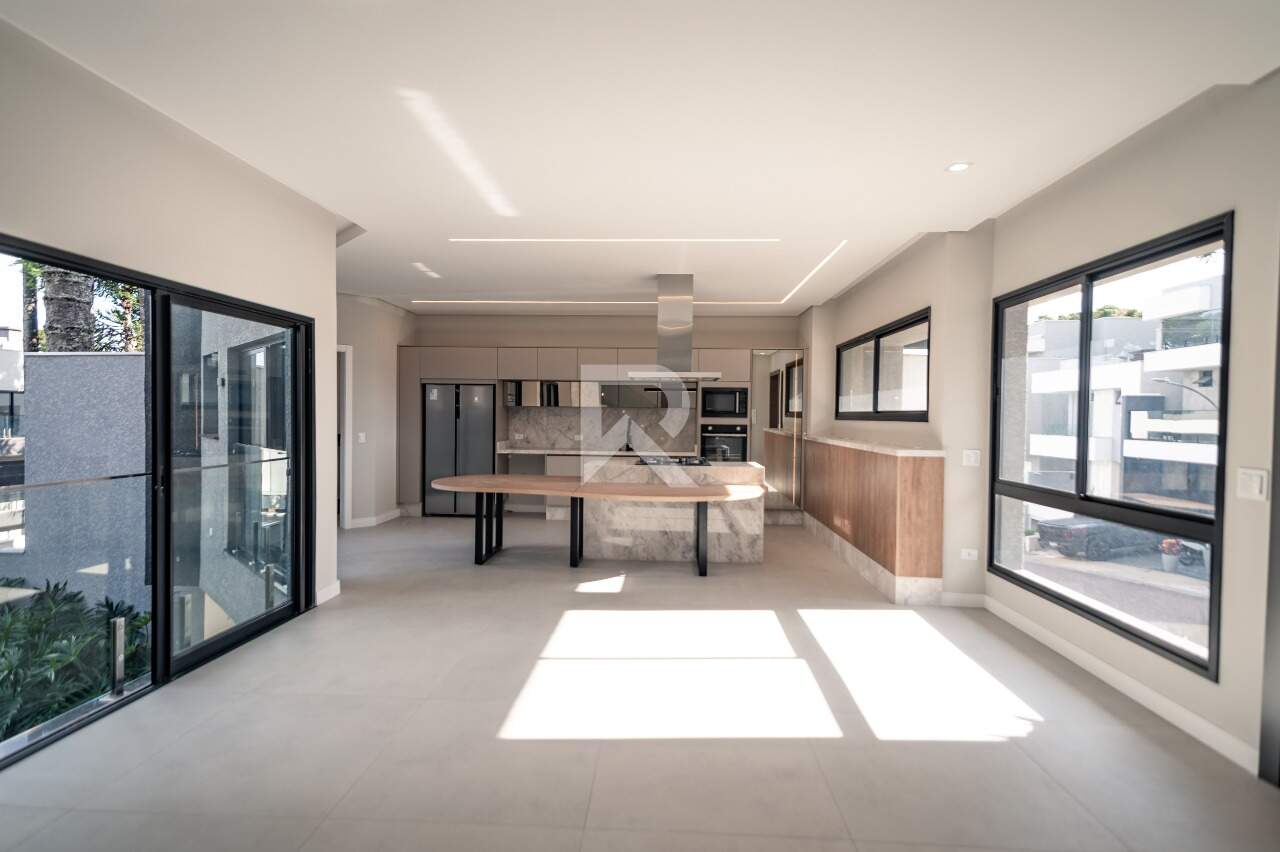 Casa de Condomínio com Vista Livre Definitiva, 3 suítes 3 vagas à venda, 255 m² - Santo Inácio - Curitiba/PR miniatura 4