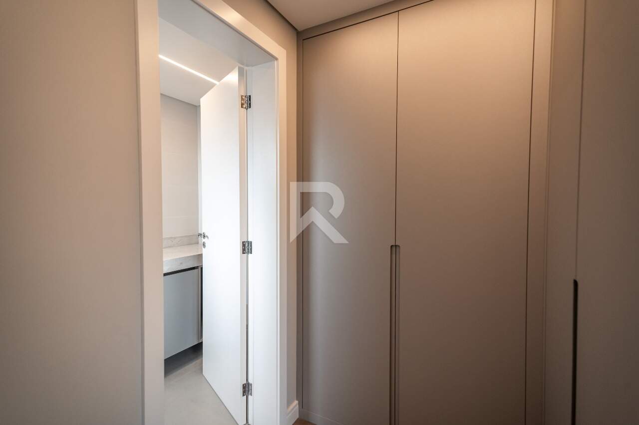 Casa de Condomínio com Vista Livre Definitiva, 3 suítes 3 vagas à venda, 255 m² - Santo Inácio - Curitiba/PR miniatura 29