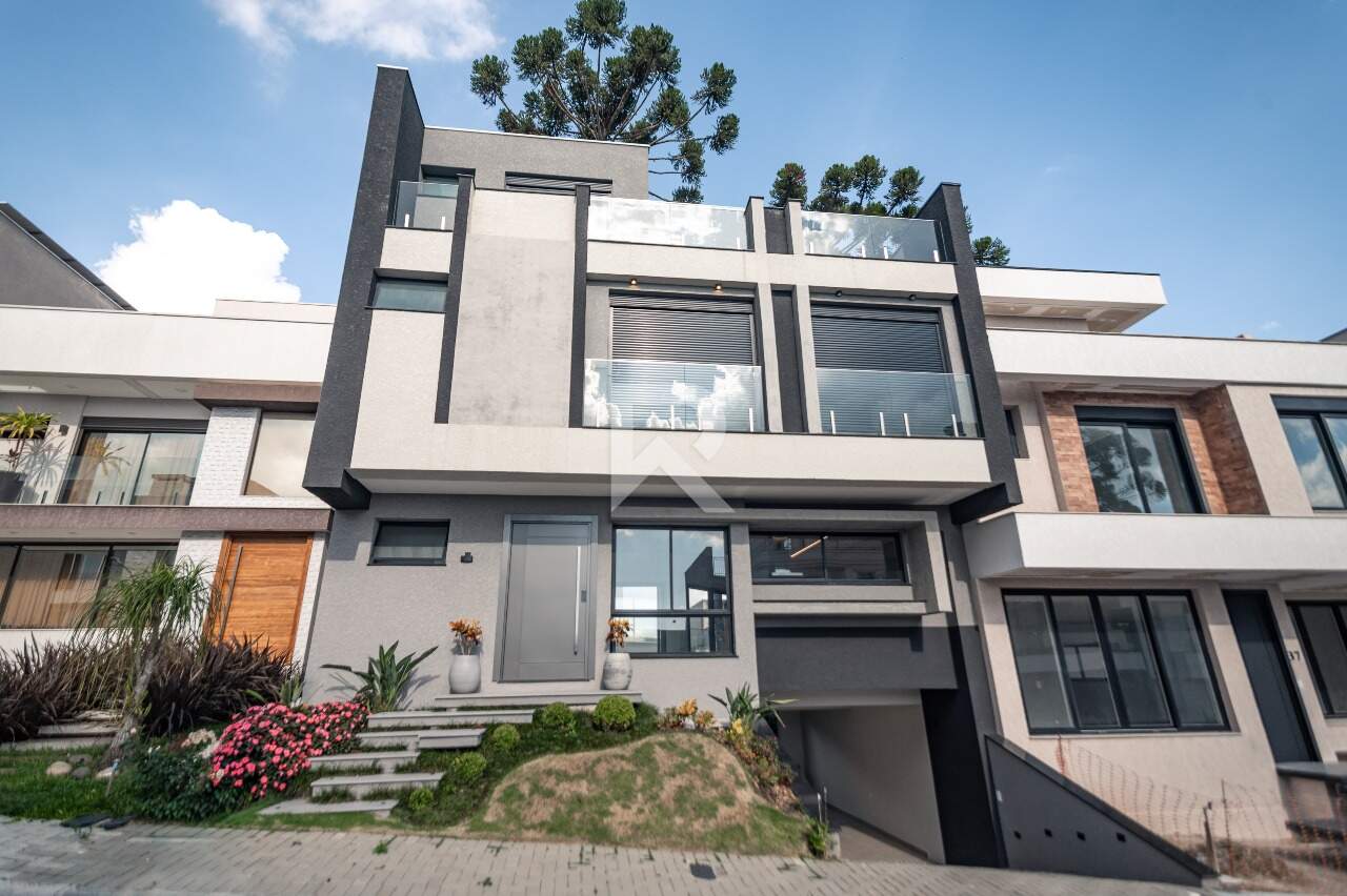 Casa de Condomínio com Vista Livre Definitiva, 3 suítes 3 vagas à venda, 255 m² - Santo Inácio - Curitiba/PR