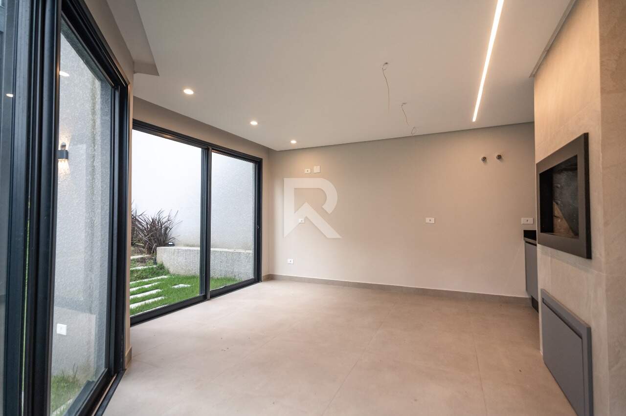 Casa de Condomínio com Vista Livre Definitiva, 3 suítes 3 vagas à venda, 255 m² - Santo Inácio - Curitiba/PR miniatura 19