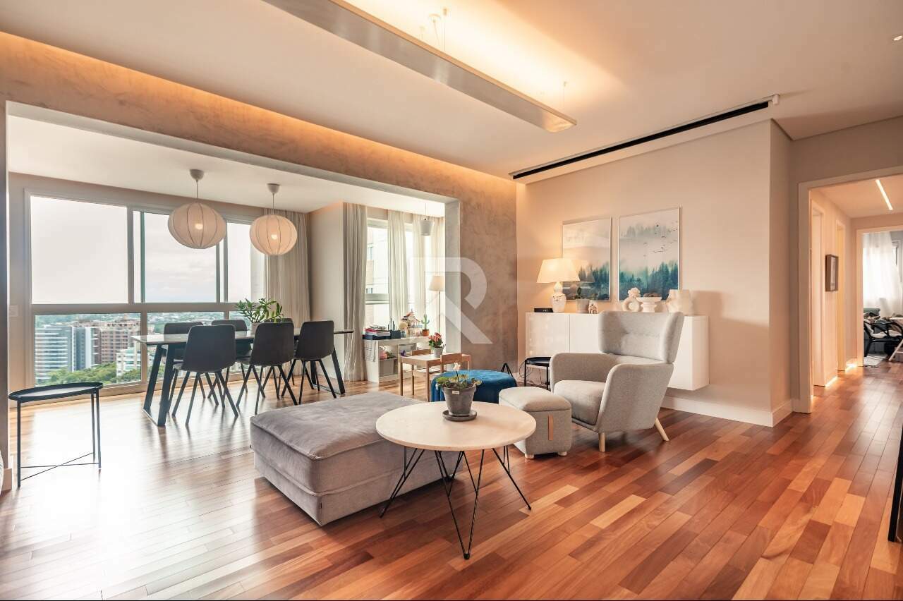 Apartamento 100% Mobiliado com Vista Livre, 4 quartos, 2 vagas – Ecoville – Curitiba/PR