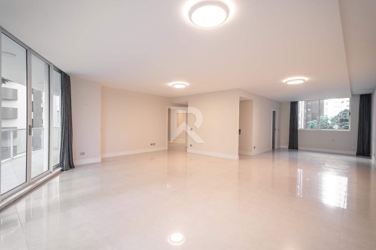 Apartamento de Alto Padrão com 4 Suítes, 4 Vagas, 370m2 para Aluguel– Água Verde – Curitiba/PR