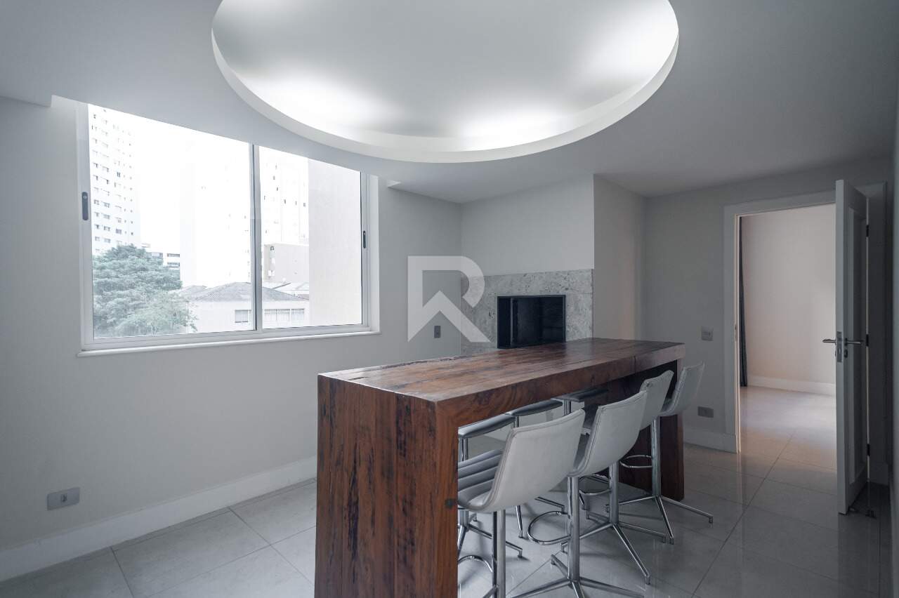 Apartamento de Alto Padrão com 4 Suítes, 4 Vagas, 370m2 para Aluguel– Água Verde – Curitiba/PR miniatura 16