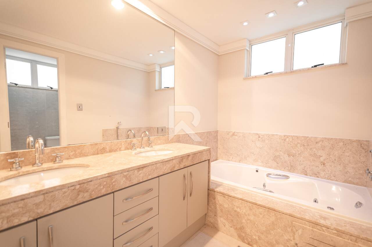Apartamento de Alto Padrão com 4 Suítes, 4 Vagas, 370m2 para Aluguel– Água Verde – Curitiba/PR miniatura 34