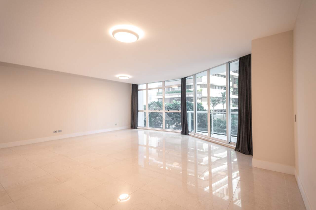 Apartamento de Alto Padrão com 4 Suítes, 4 Vagas, 370m2 para Aluguel– Água Verde – Curitiba/PR miniatura 4