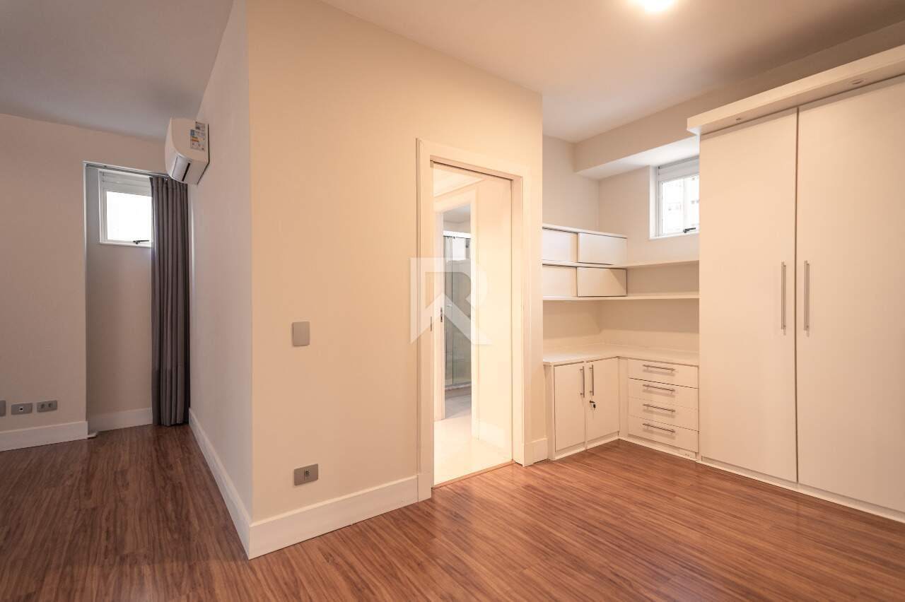 Apartamento de Alto Padrão com 4 Suítes, 4 Vagas, 370m2 para Aluguel– Água Verde – Curitiba/PR miniatura 31