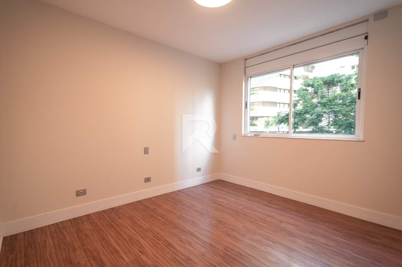 Apartamento de Alto Padrão com 4 Suítes, 4 Vagas, 370m2 para Aluguel– Água Verde – Curitiba/PR miniatura 23