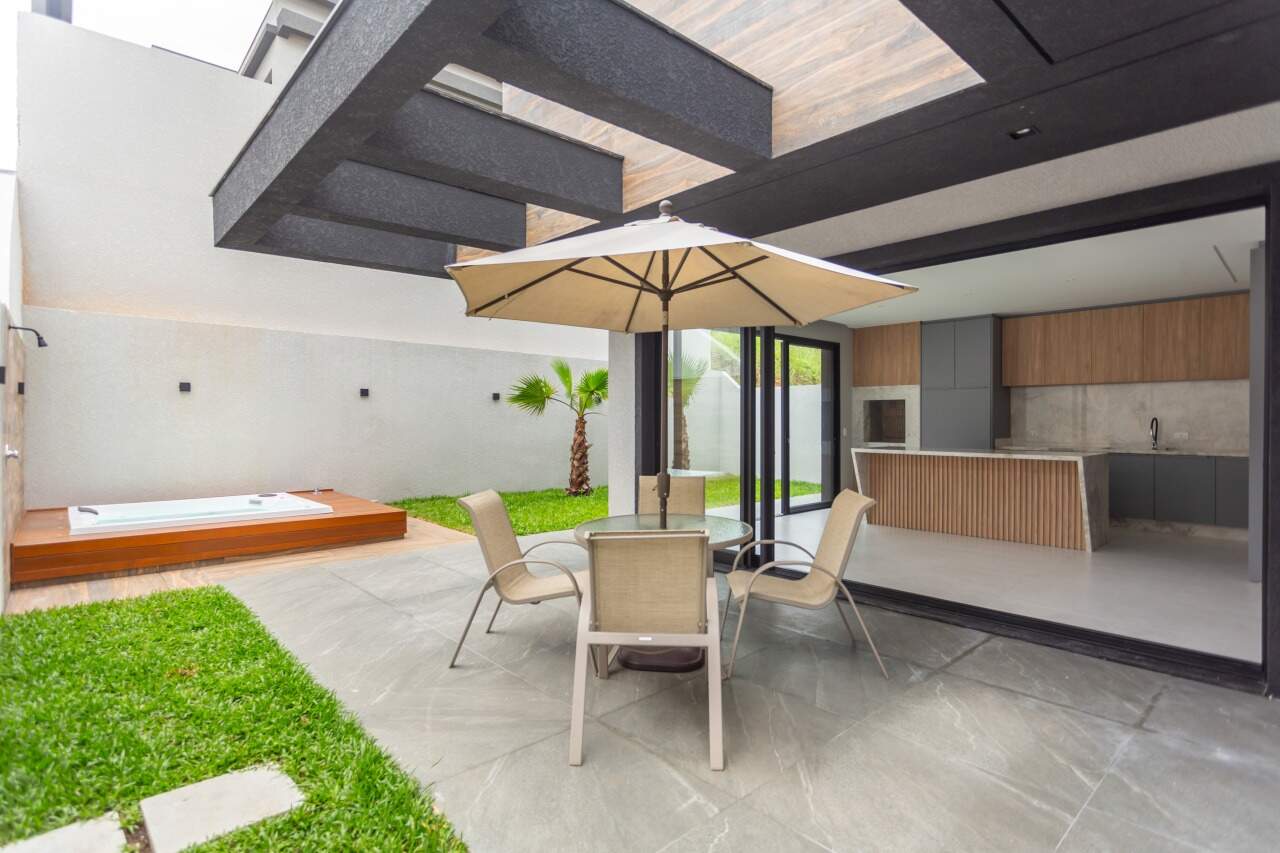 Casa de Condomínio com Vista Livre, 3 Suítes 4 Vagas à venda, 292 m² - Tingui - Curitiba/PR miniatura 2