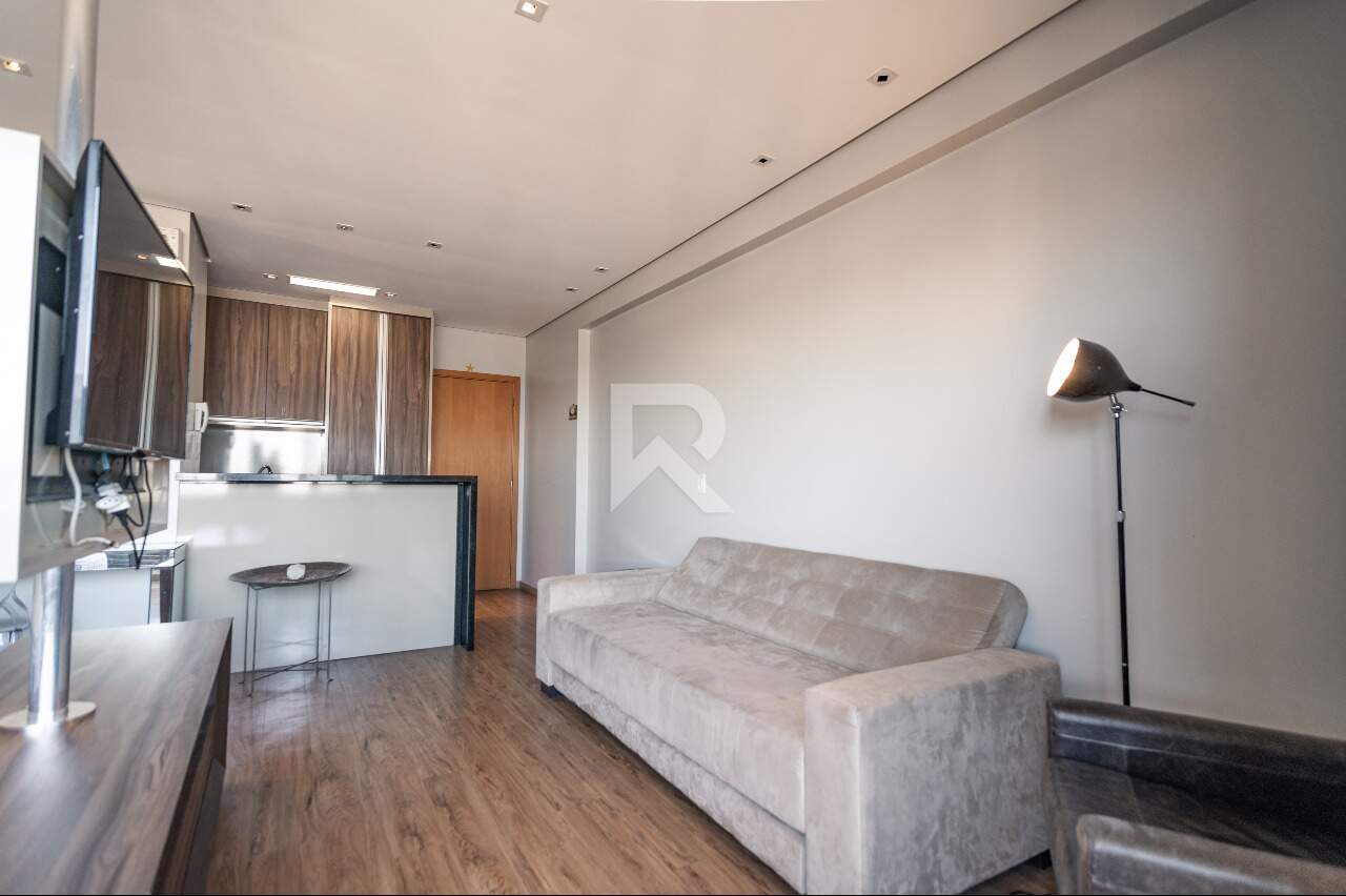Studio Mobiliado com Vista Livre em Condomínio Clube para locação, 47m2 – Centro – Curitiba/PR miniatura 2