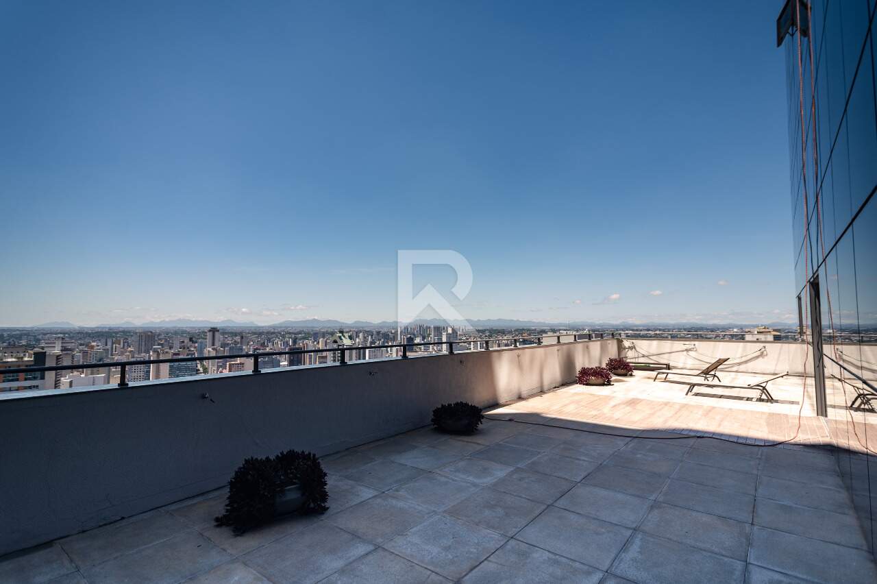 Studio Mobiliado com Vista Livre em Condomínio Clube para locação, 47m2 – Centro – Curitiba/PR miniatura 15