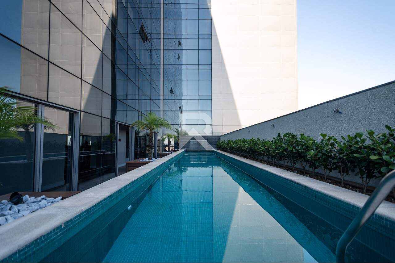 Studio Mobiliado com Vista Livre em Condomínio Clube para locação, 47m2 – Centro – Curitiba/PR miniatura 14