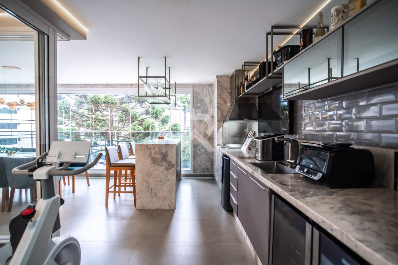 Apartamento Mobiliado em Cond. Clube com 4 suítes e 255m² p/ Locação - Ecoville - Curitiba miniatura 10