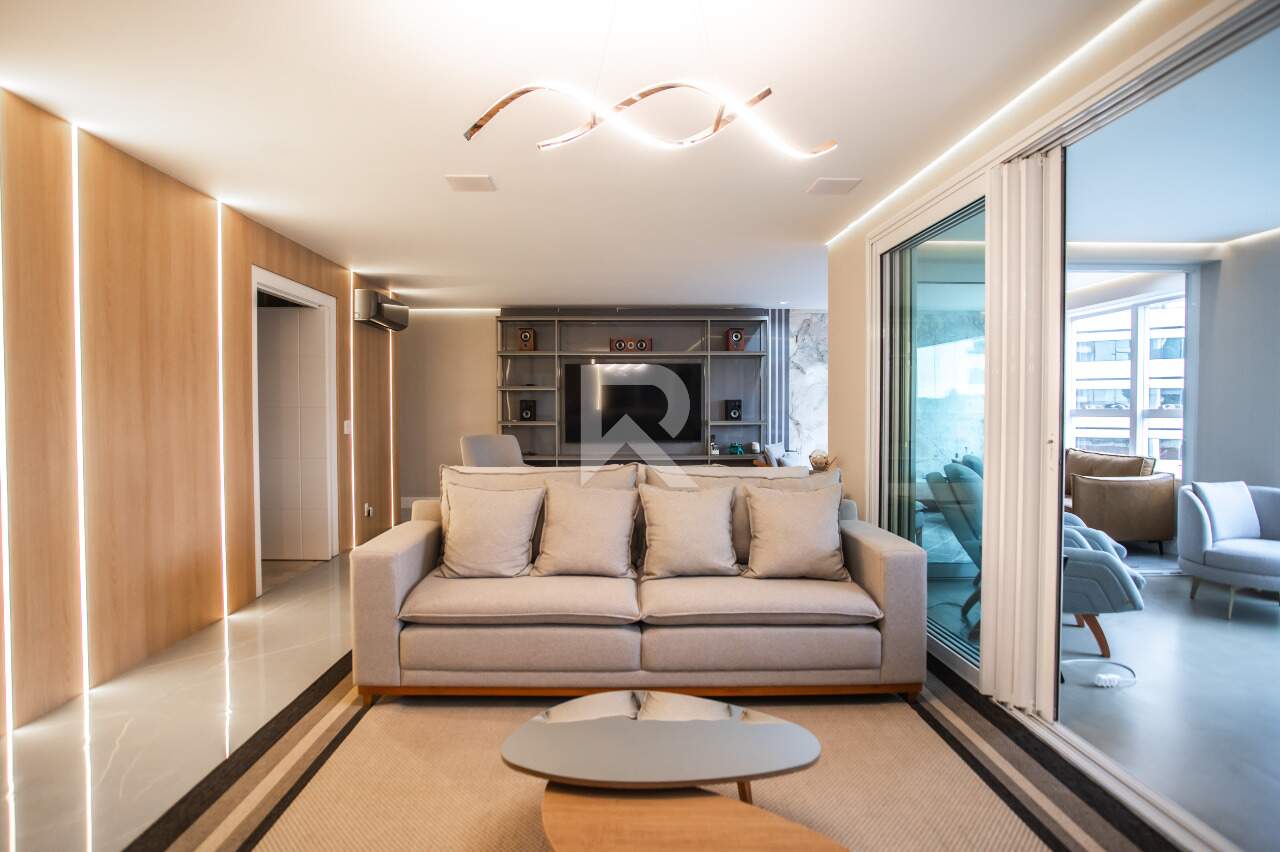 Apartamento Mobiliado em Cond. Clube com 4 suítes e 255m² p/ Locação - Ecoville - Curitiba miniatura 4