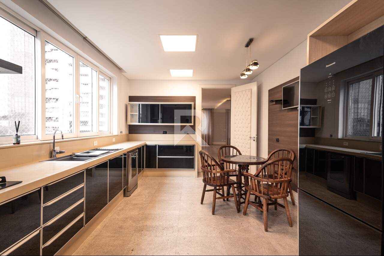 Apartamento Alto Padrão Semi Mobiliado com 3 Suítes 5 Vagas para Locação, 344 m² – Batel – Curitiba/PR miniatura 15