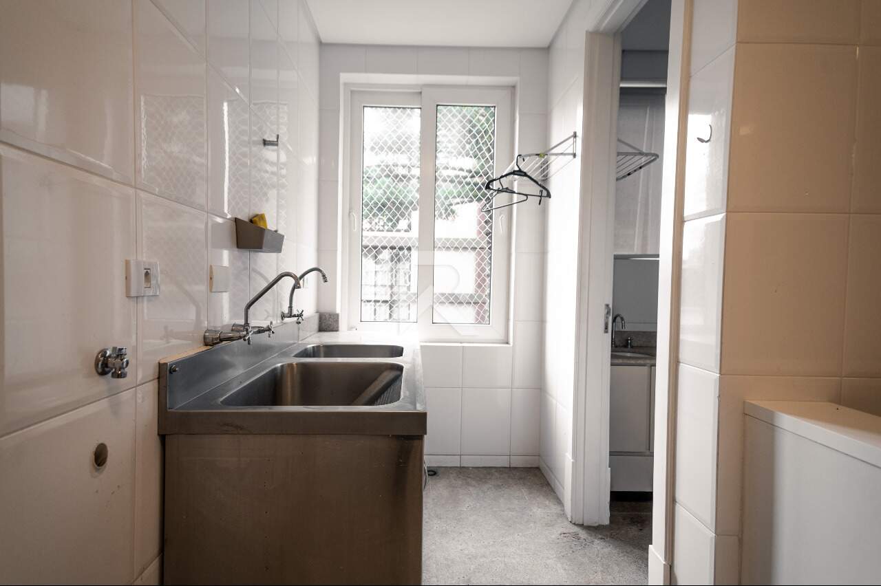Apartamento Alto Padrão Semi Mobiliado com 3 Suítes 5 Vagas para Venda, 344 m² – Batel – Curitiba/PR miniatura 18