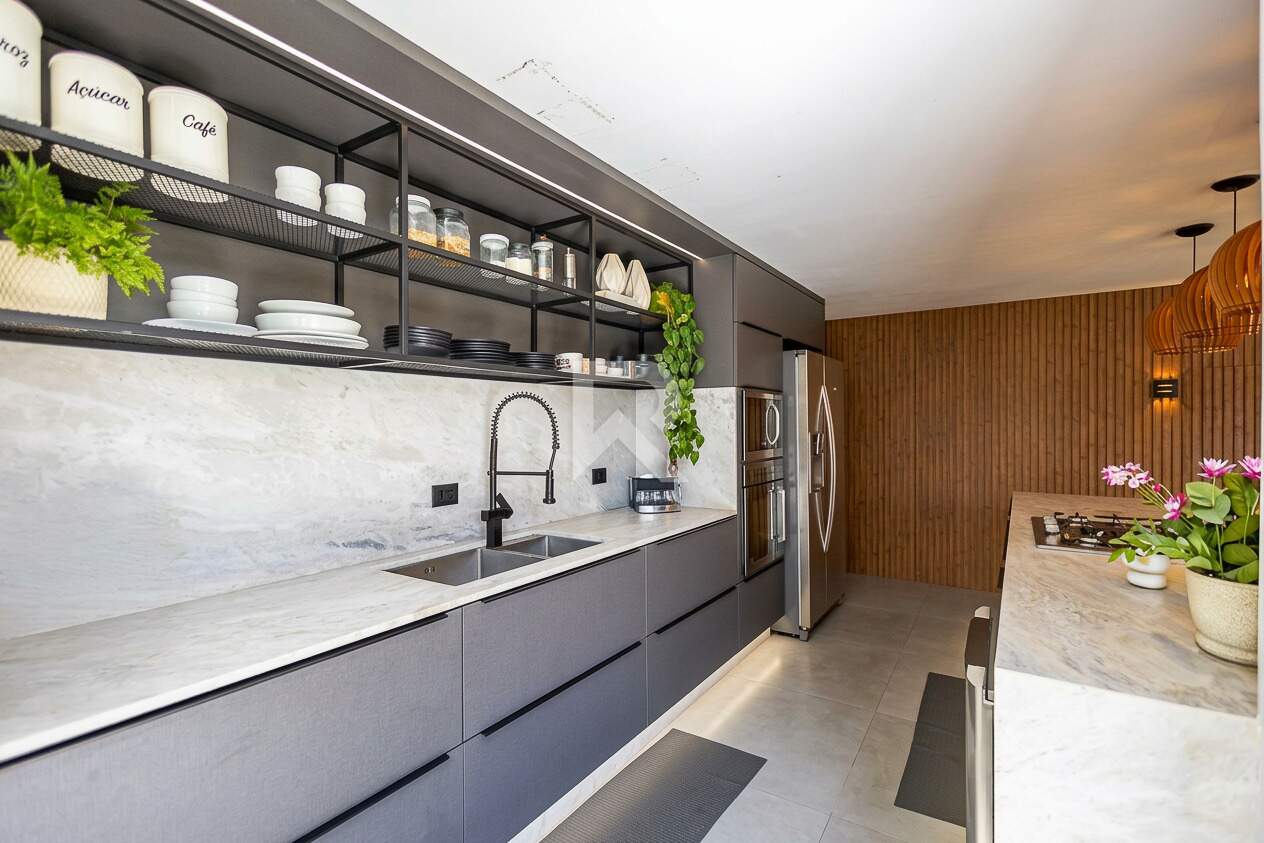 Casa em Condomínio Mobiliada com Piscina Privativa, 3 Quartos 2 Vagas para Locação, 280 m² – Santa Felicidade – Curitiba/PR miniatura 14