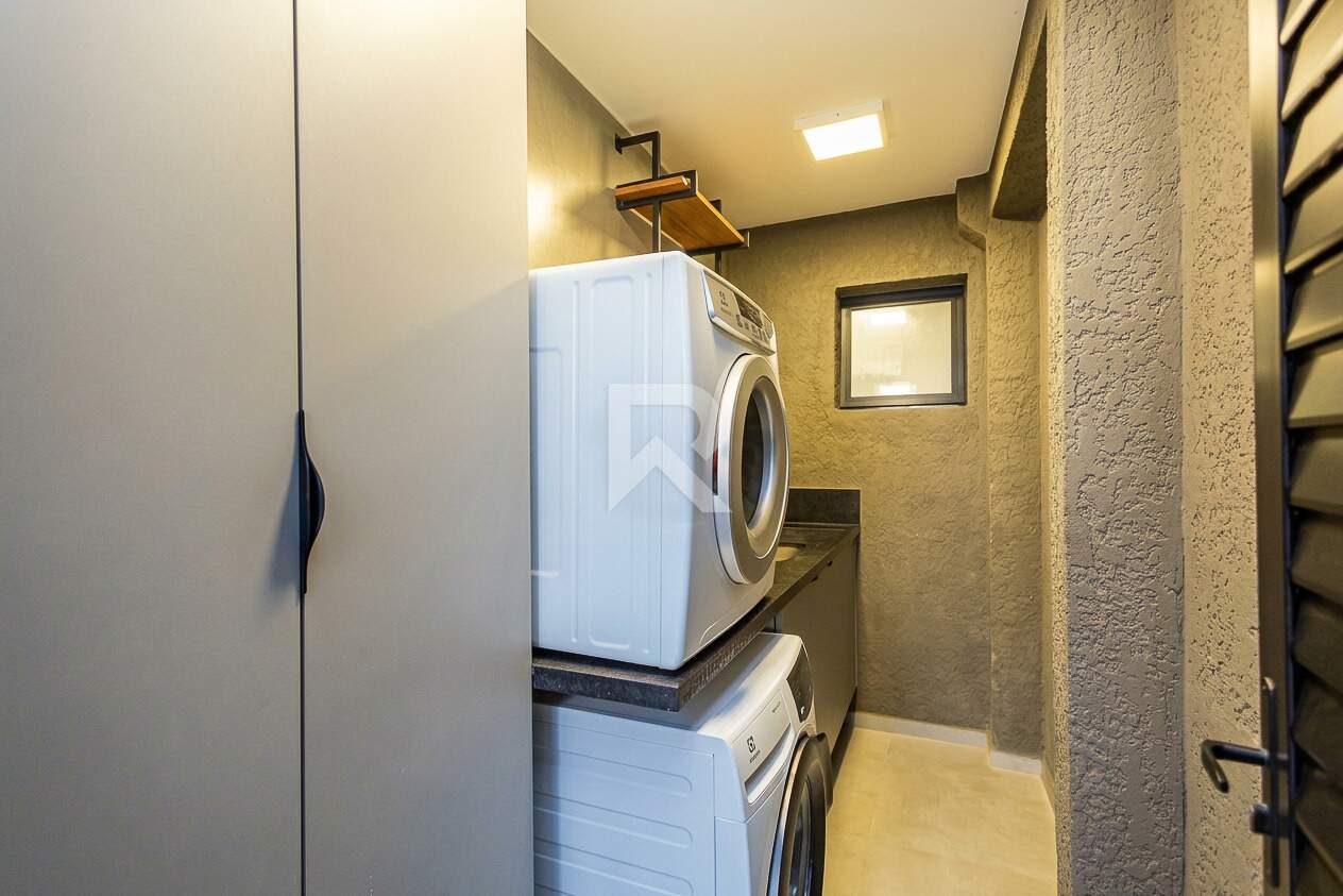 Casa em Condomínio Mobiliada com Piscina Privativa, 3 Quartos 2 Vagas para Locação, 280 m² – Santa Felicidade – Curitiba/PR miniatura 16