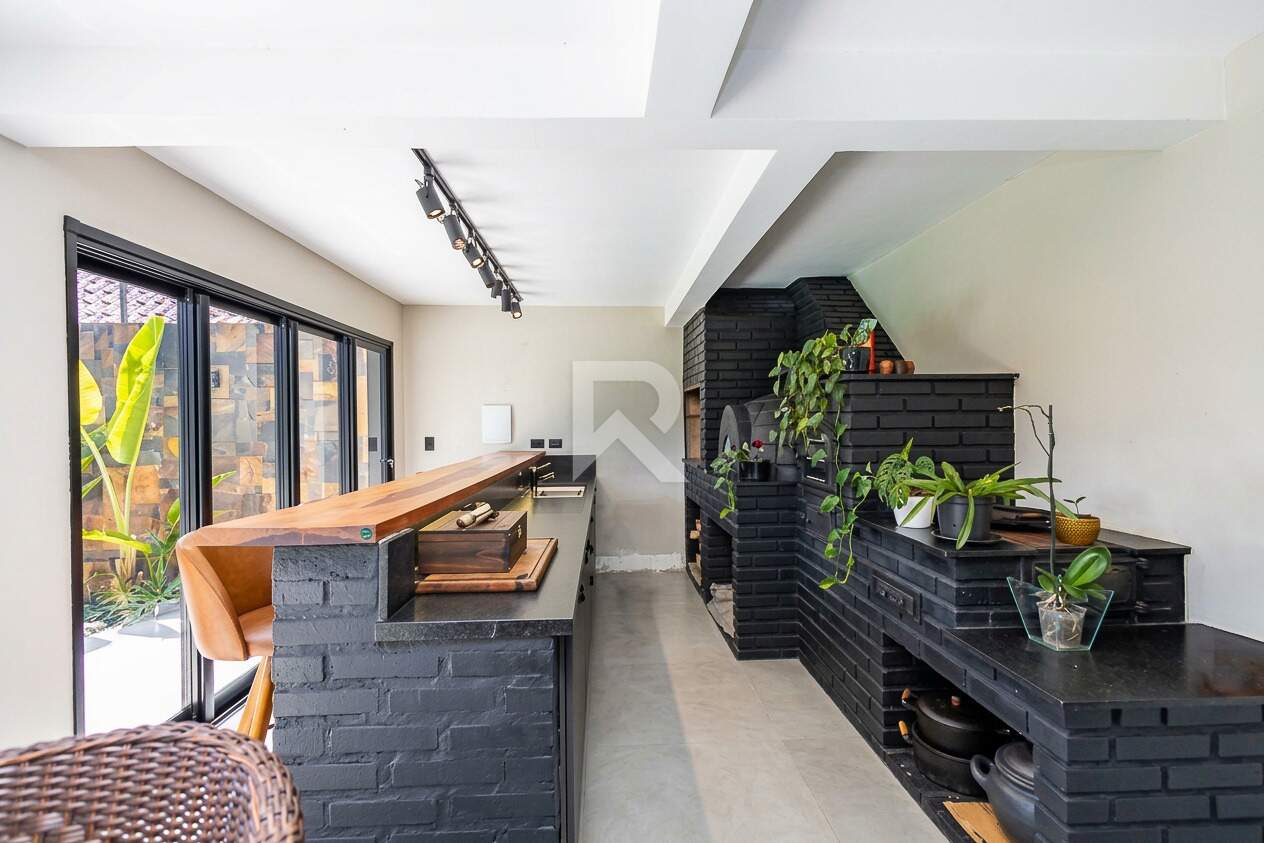 Casa em Condomínio Mobiliada com Piscina Privativa, 3 Quartos 2 Vagas para Locação, 280 m² – Santa Felicidade – Curitiba/PR miniatura 18