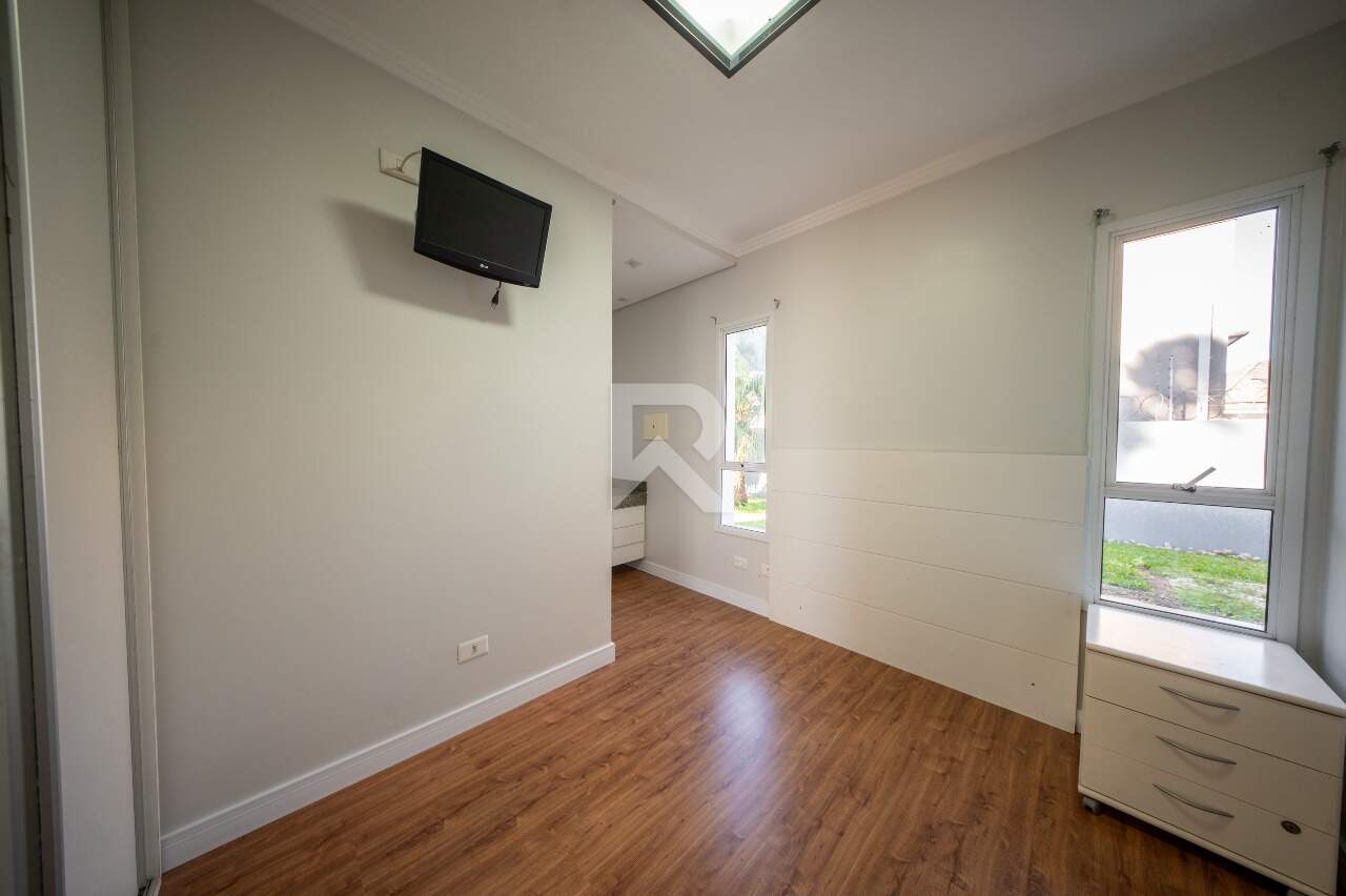 Casa em Condomínio com Garden, 4 quartos 4 vagas para locação, 286 m² - São Brás - Curitiba/PR miniatura 25
