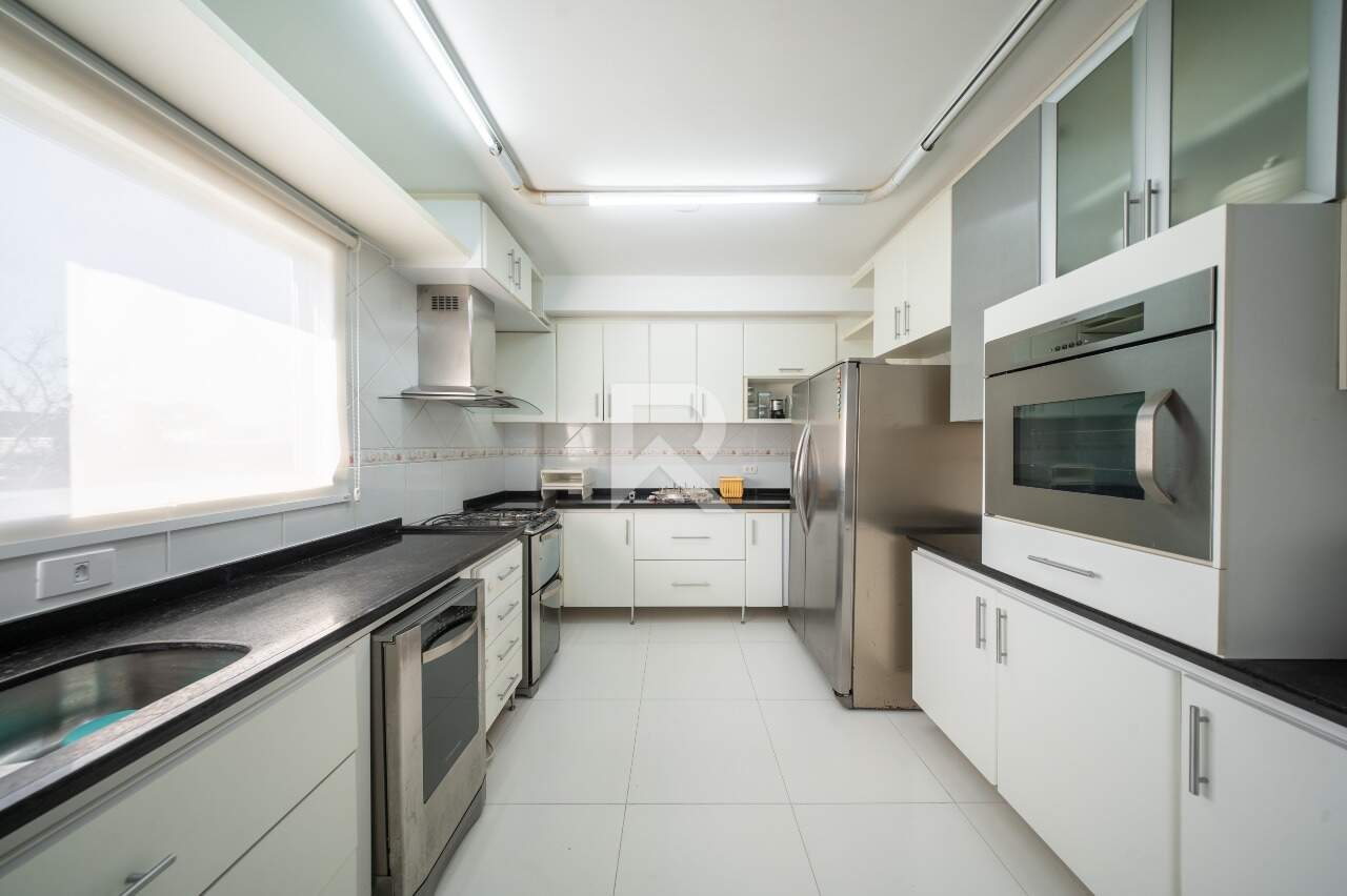 Casa em Condomínio com Garden, 4 quartos 4 vagas para locação, 286 m² - São Brás - Curitiba/PR miniatura 17