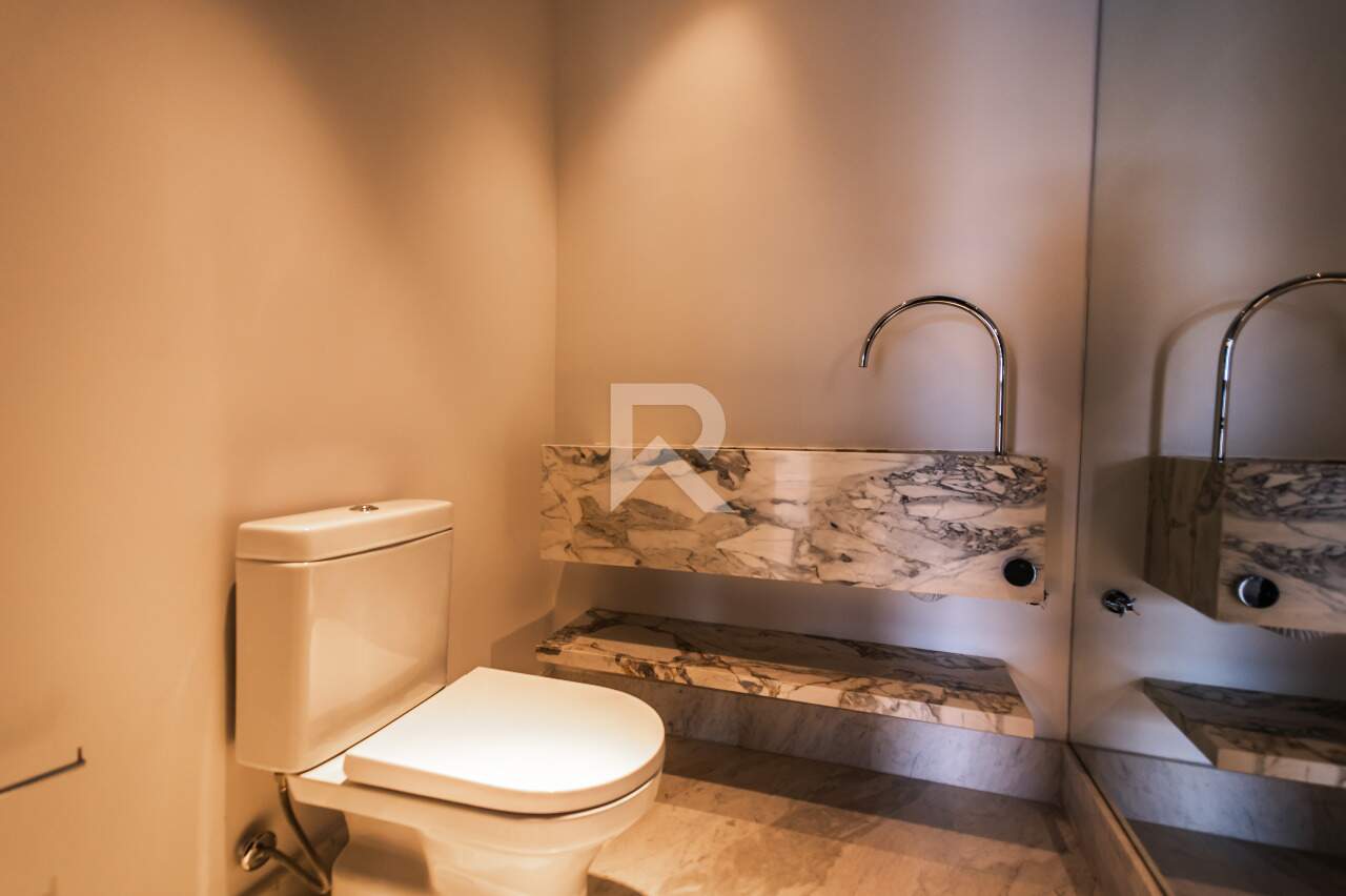 Apartamento em Cond. de Luxo com 3 Suítes, 3 Vagas e 224m² para Venda – Cabral – Curitiba/PR miniatura 14
