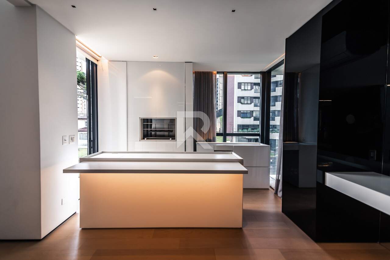Apartamento em Cond. de Luxo com 3 Suítes, 3 Vagas e 224m² para Venda – Cabral – Curitiba/PR miniatura 8