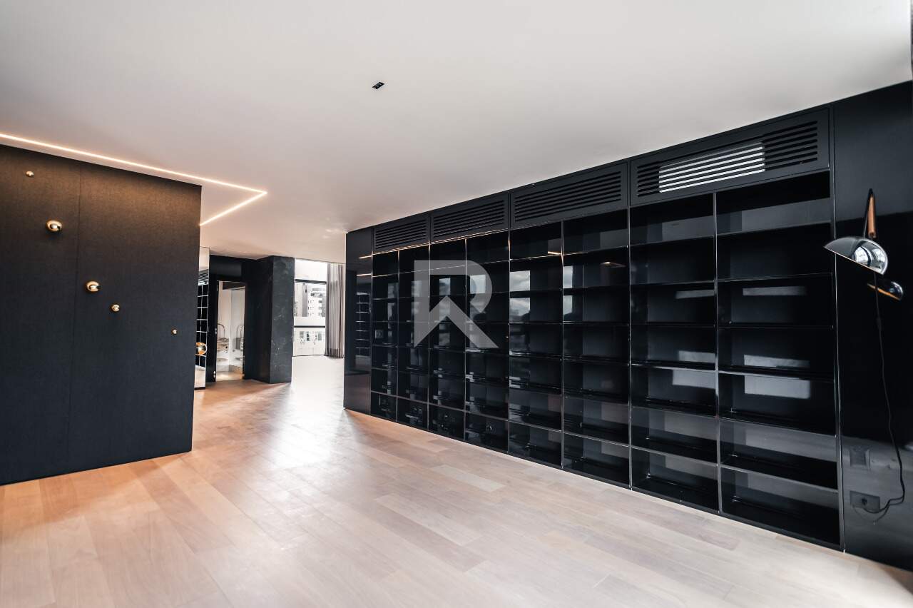 Apartamento em Cond. de Luxo com 3 Suítes, 3 Vagas e 224m² para Venda – Cabral – Curitiba/PR miniatura 13