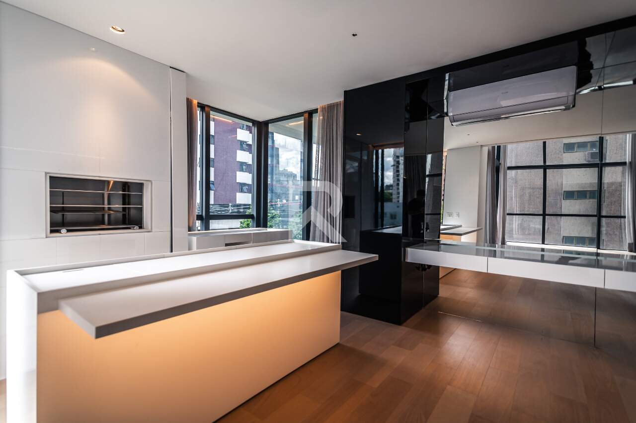 Apartamento em Cond. de Luxo com 3 Suítes, 3 Vagas e 224m² para Venda – Cabral – Curitiba/PR miniatura 9