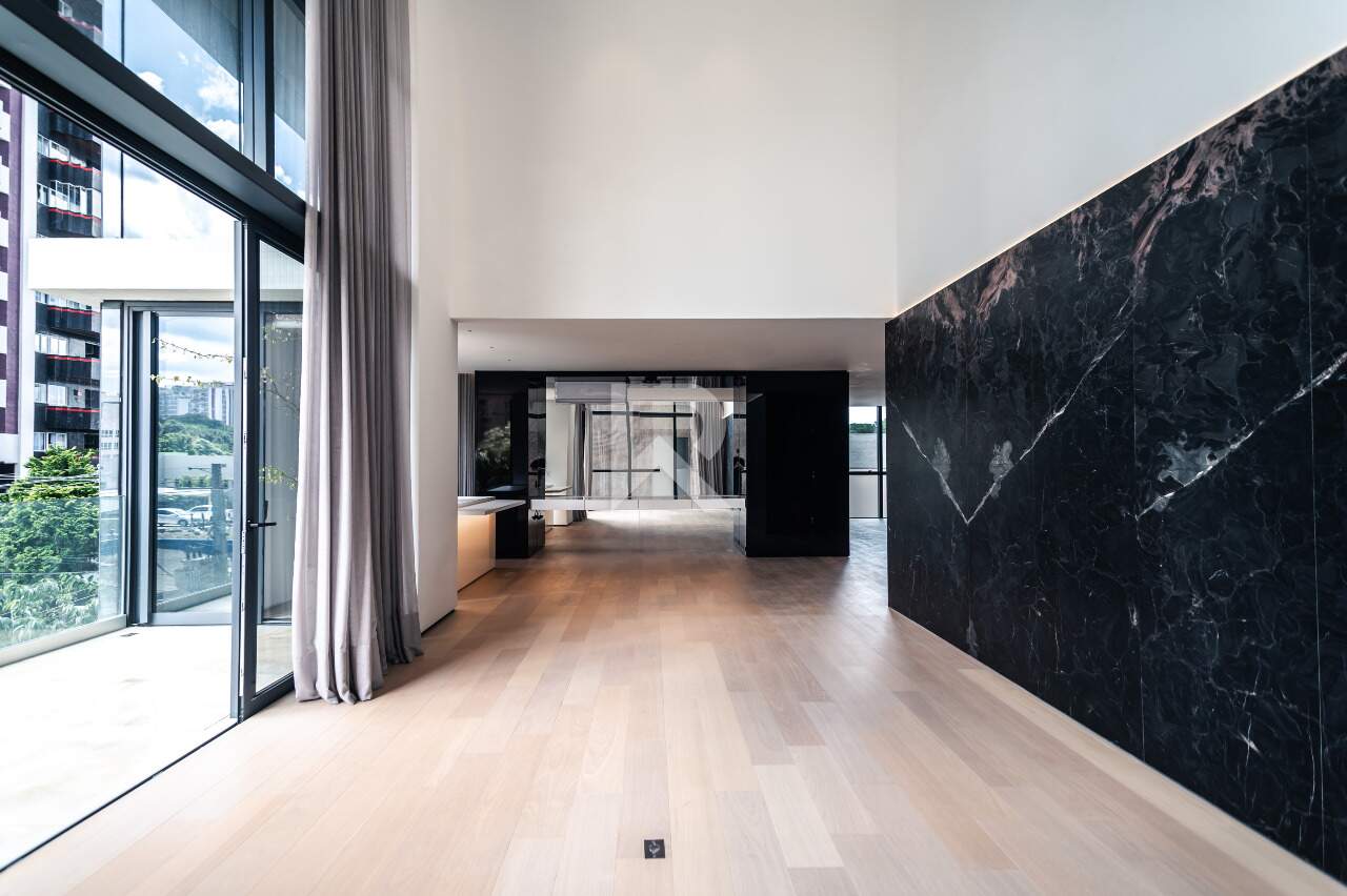 Apartamento em Cond. de Luxo com 3 Suítes, 3 Vagas e 224m² para Venda – Cabral – Curitiba/PR miniatura 6