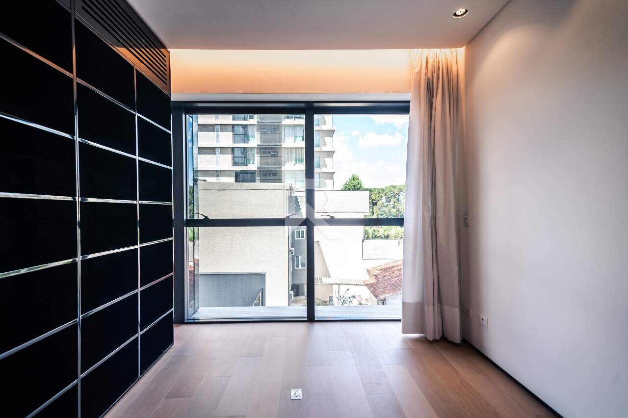 Apartamento em Cond. de Luxo com 3 Suítes, 3 Vagas e 224m² para Venda – Cabral – Curitiba/PR miniatura 20