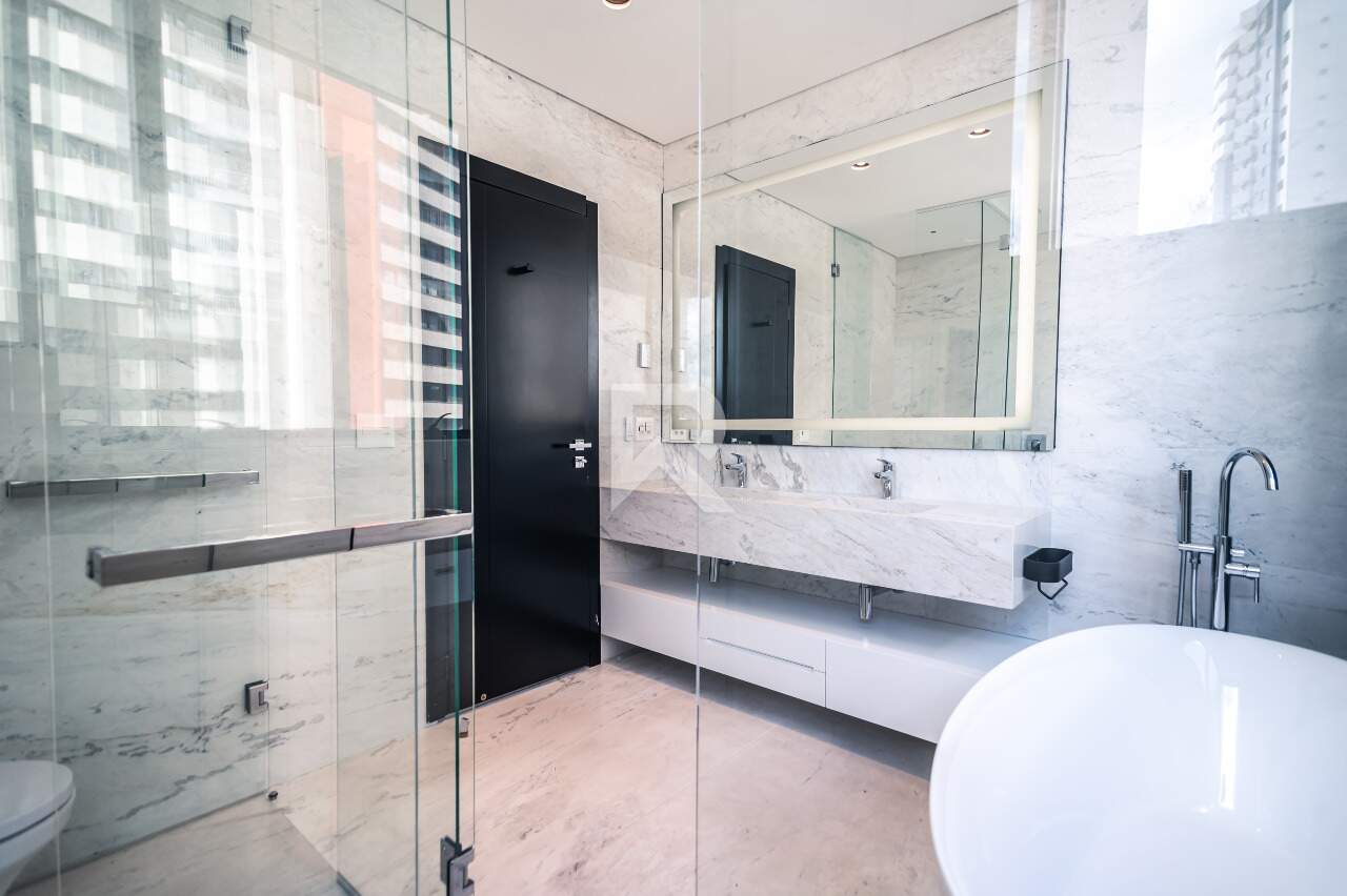 Apartamento em Cond. de Luxo com 3 Suítes, 3 Vagas e 224m² para Venda – Cabral – Curitiba/PR miniatura 32