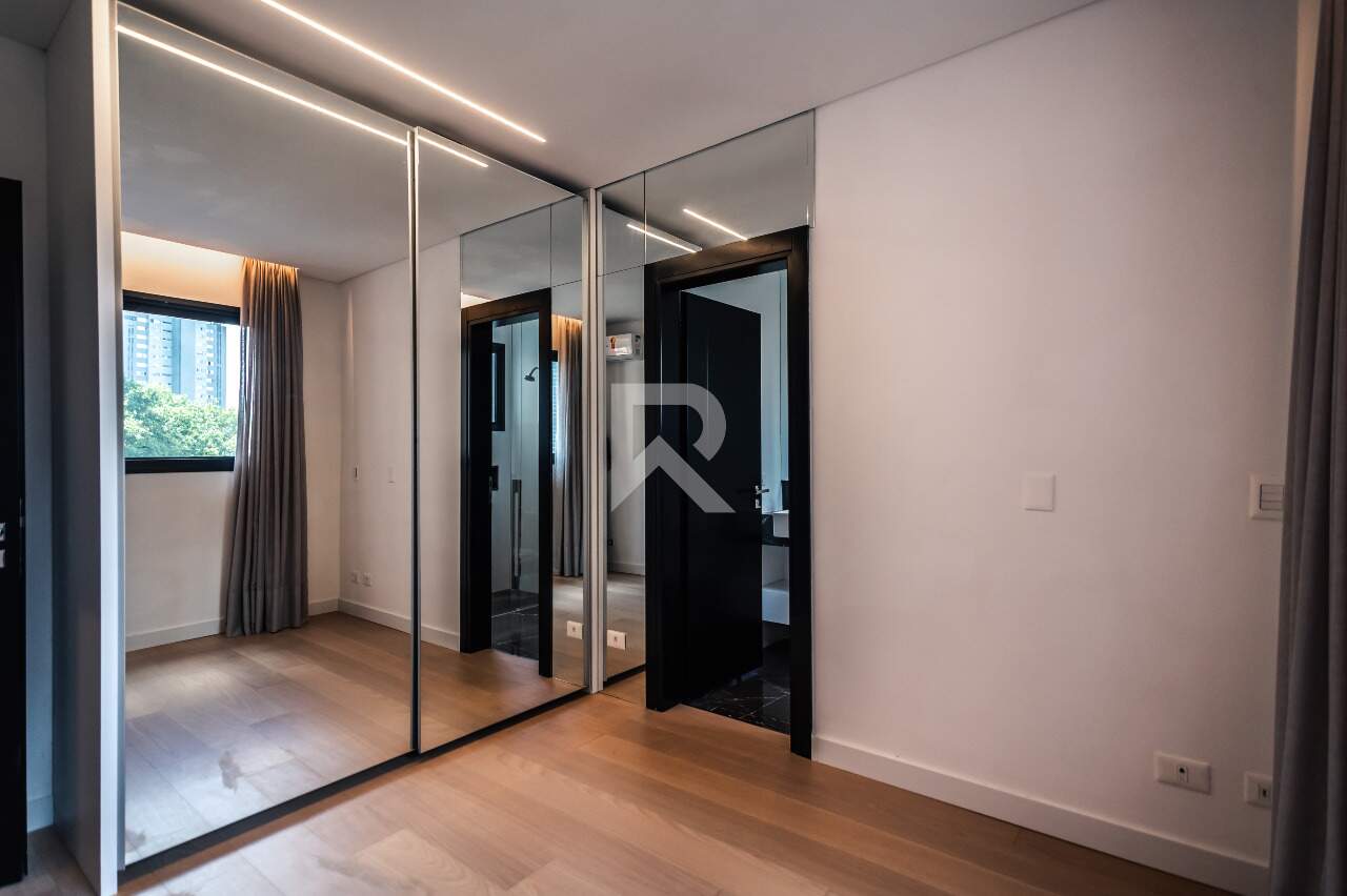 Apartamento em Cond. de Luxo com 3 Suítes, 3 Vagas e 224m² para Venda – Cabral – Curitiba/PR miniatura 25